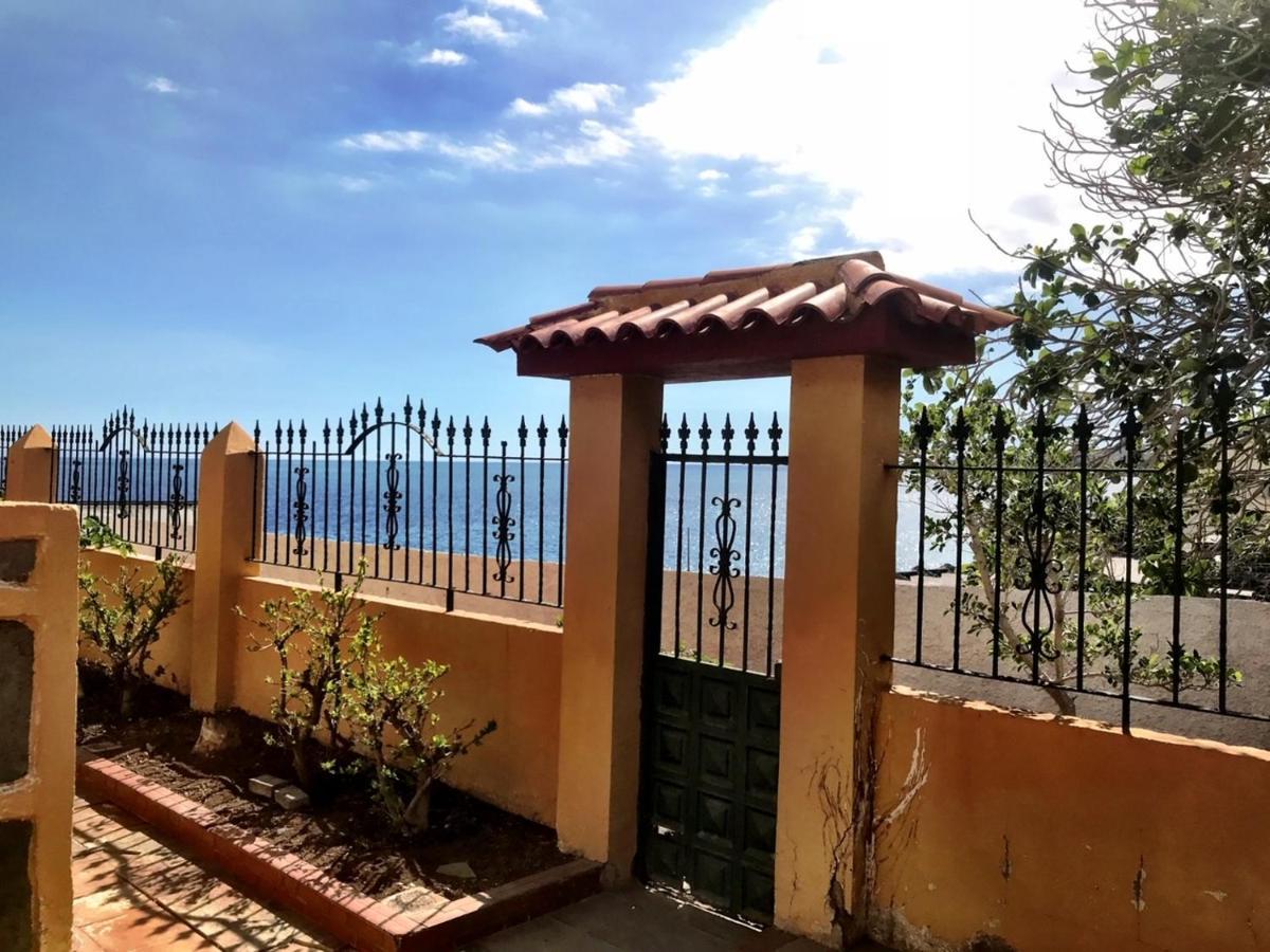Villa Casa Amarilla Junto Al Mar Candelaria Exterior foto